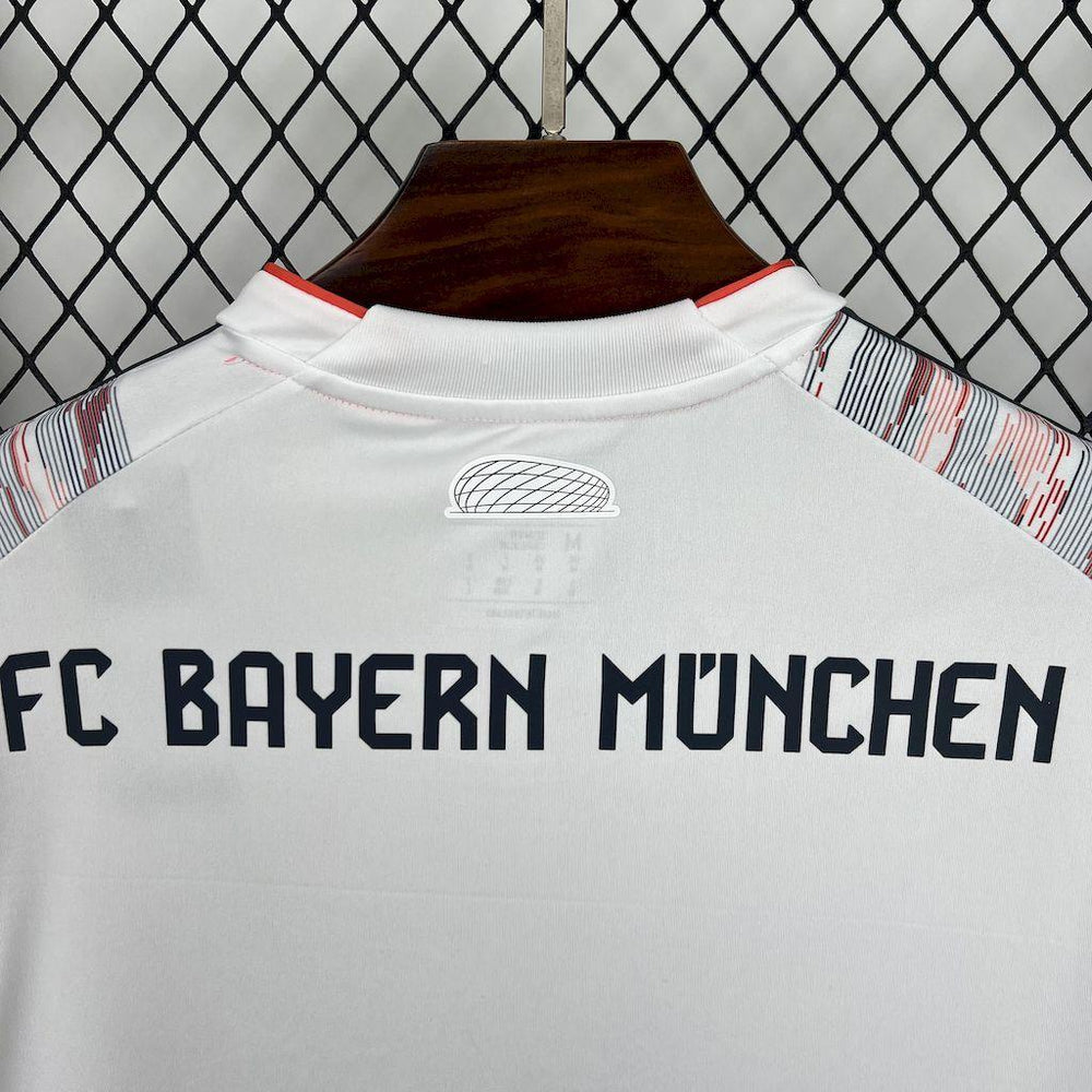 Bayern Munich 2025-26 Away Jersey