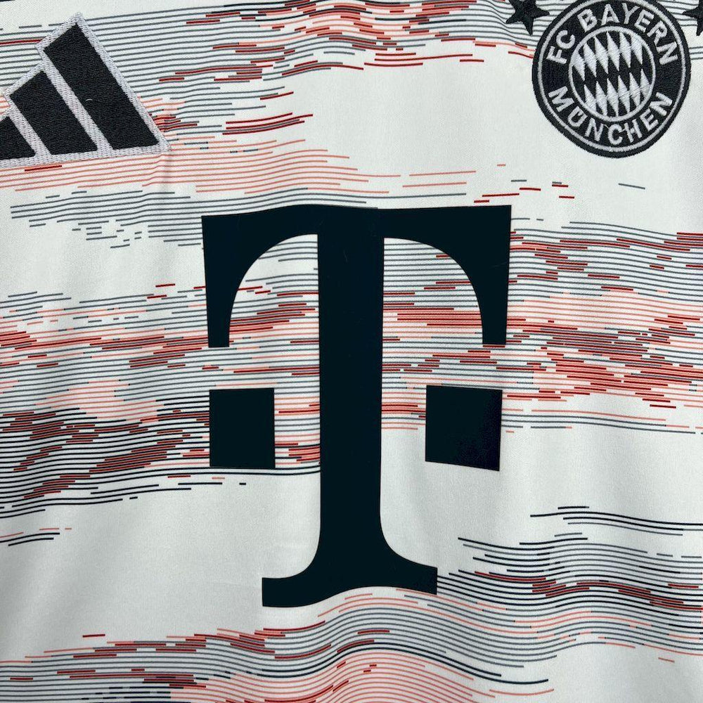 Bayern Munich 2025-26 Away Jersey