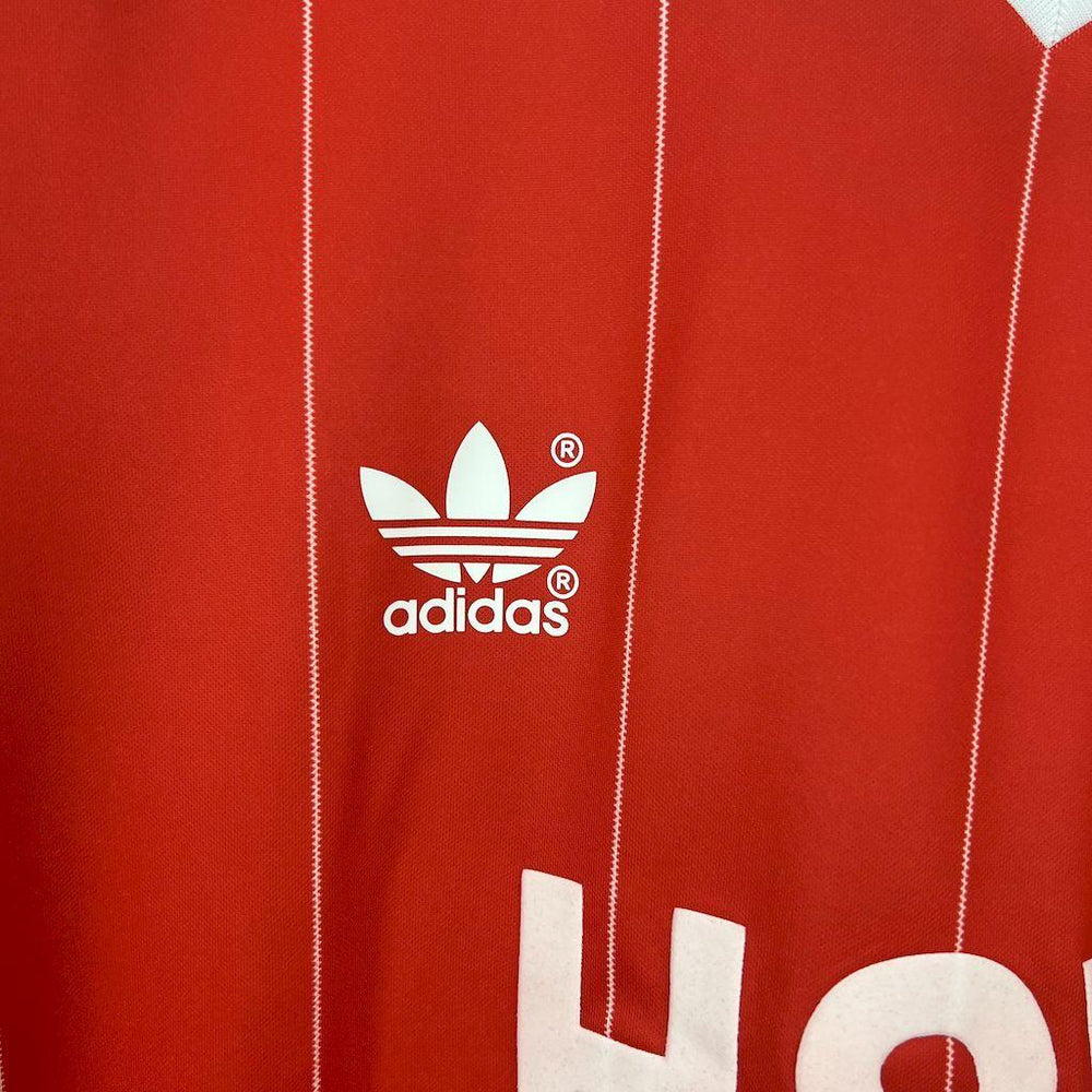 Hamburger SV 1983-84 Away Retro Jersey