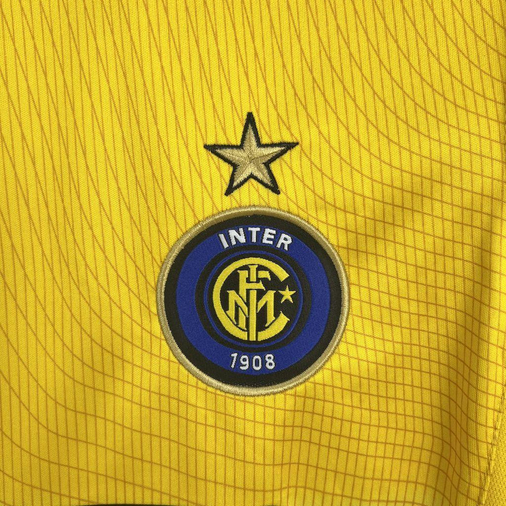 Inter Milan 2002-03 Third Retro Jersey