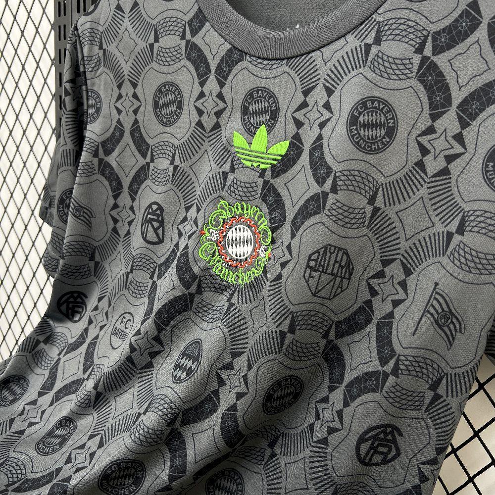 Mens Bayern Munich 2025-26 Wiesn T-Shirt Jersey