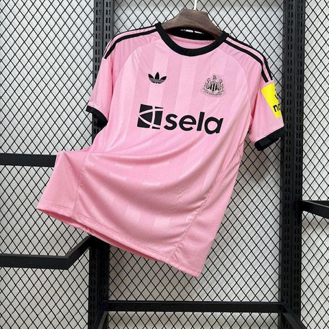 Mens Newcastle United 2025-26 Goalkeeper Jersey