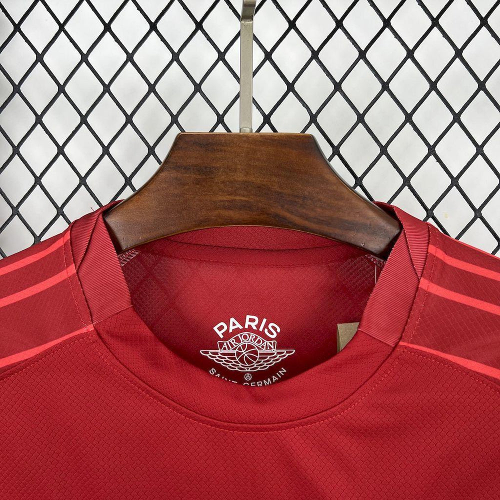 Paris Saint-Germain 2025-26 Red goalkeeper Long Sleeves Jersey