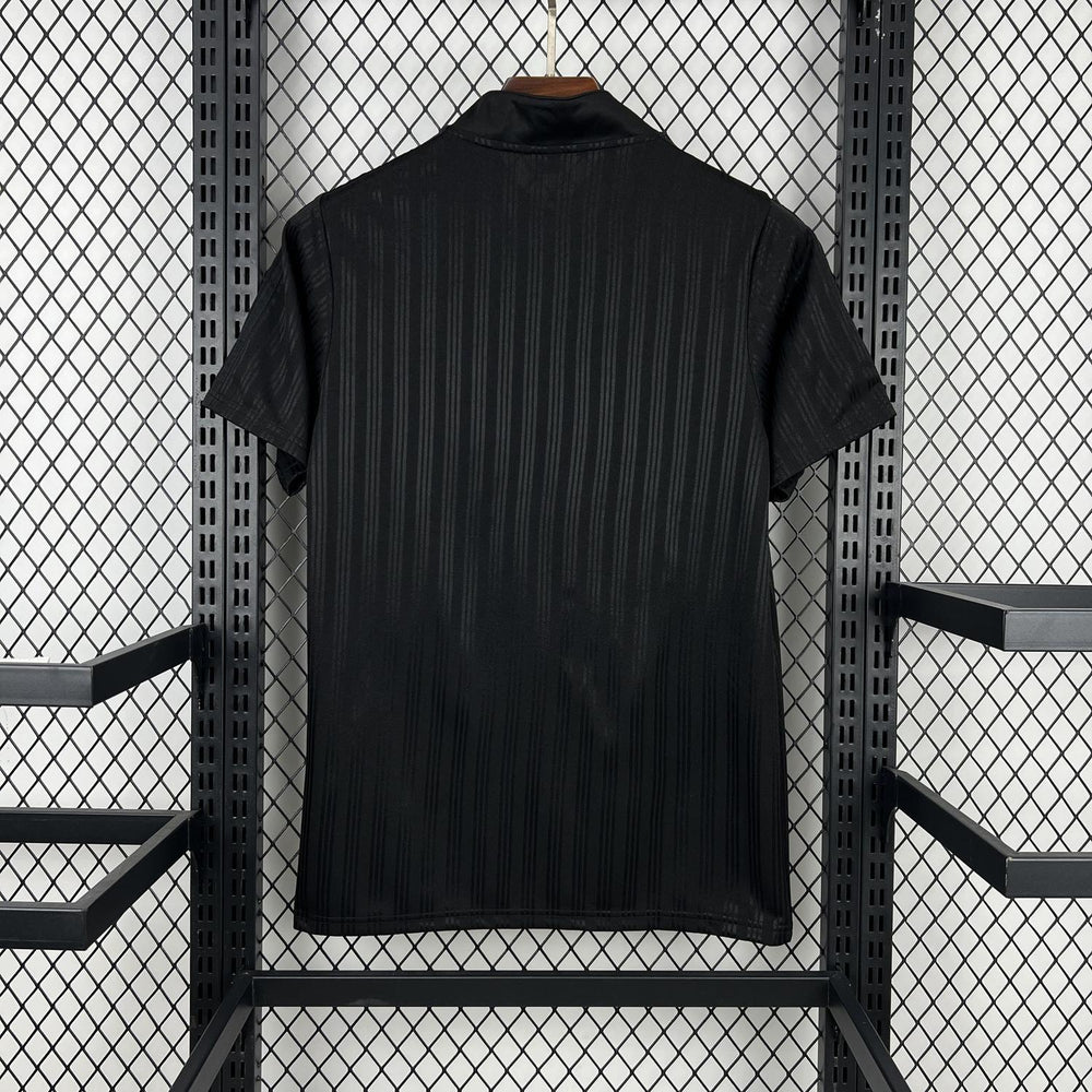 Retro Liverpool 1995-96 Black Jersey