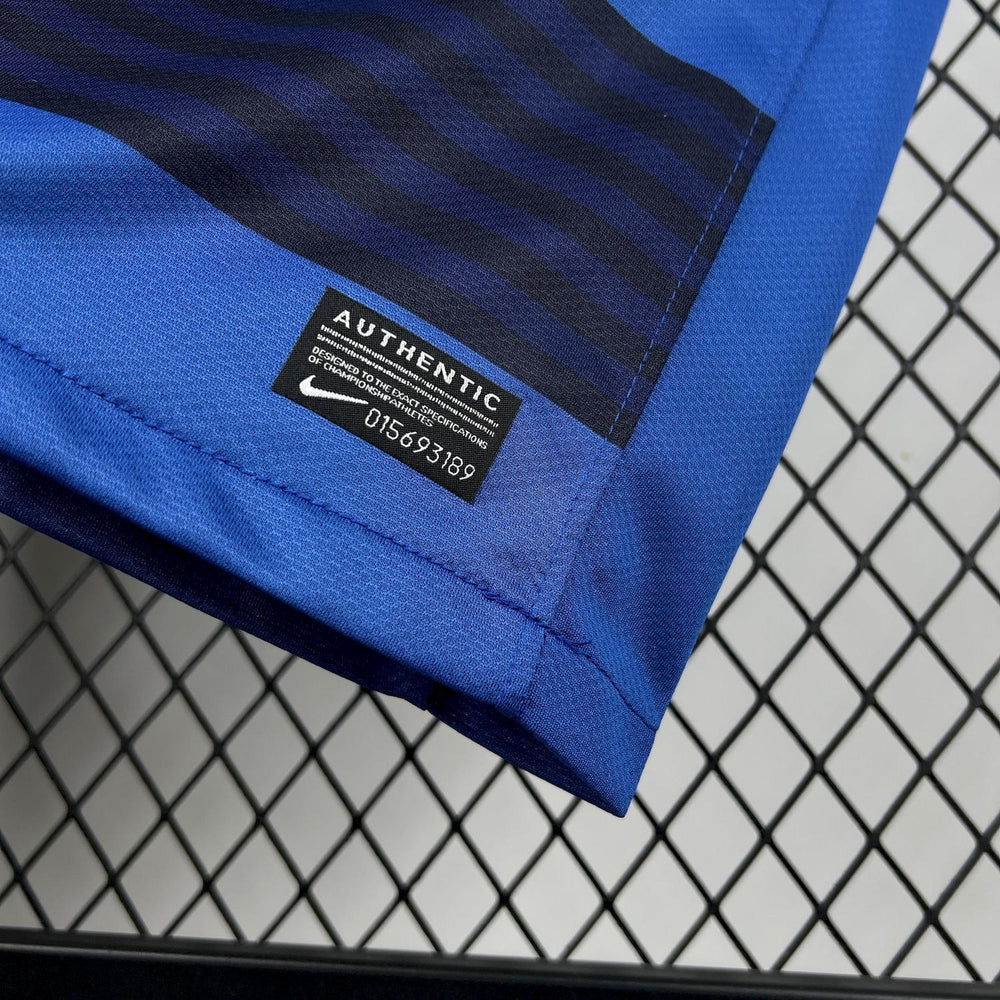 Retro Manchester United 2011-13 Away Jersey