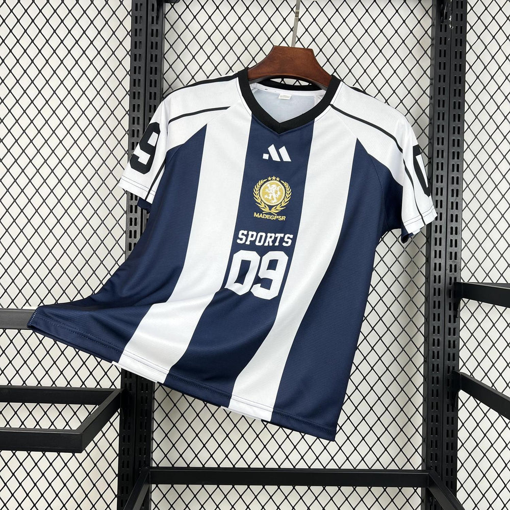 Light Blue Striped 2026 Style V-Neck Soccer Tröja