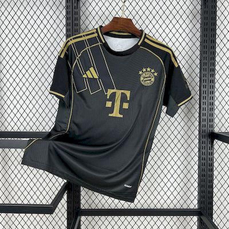 Bayern Munich 2025-26 Black Gold Special Edition Jersey