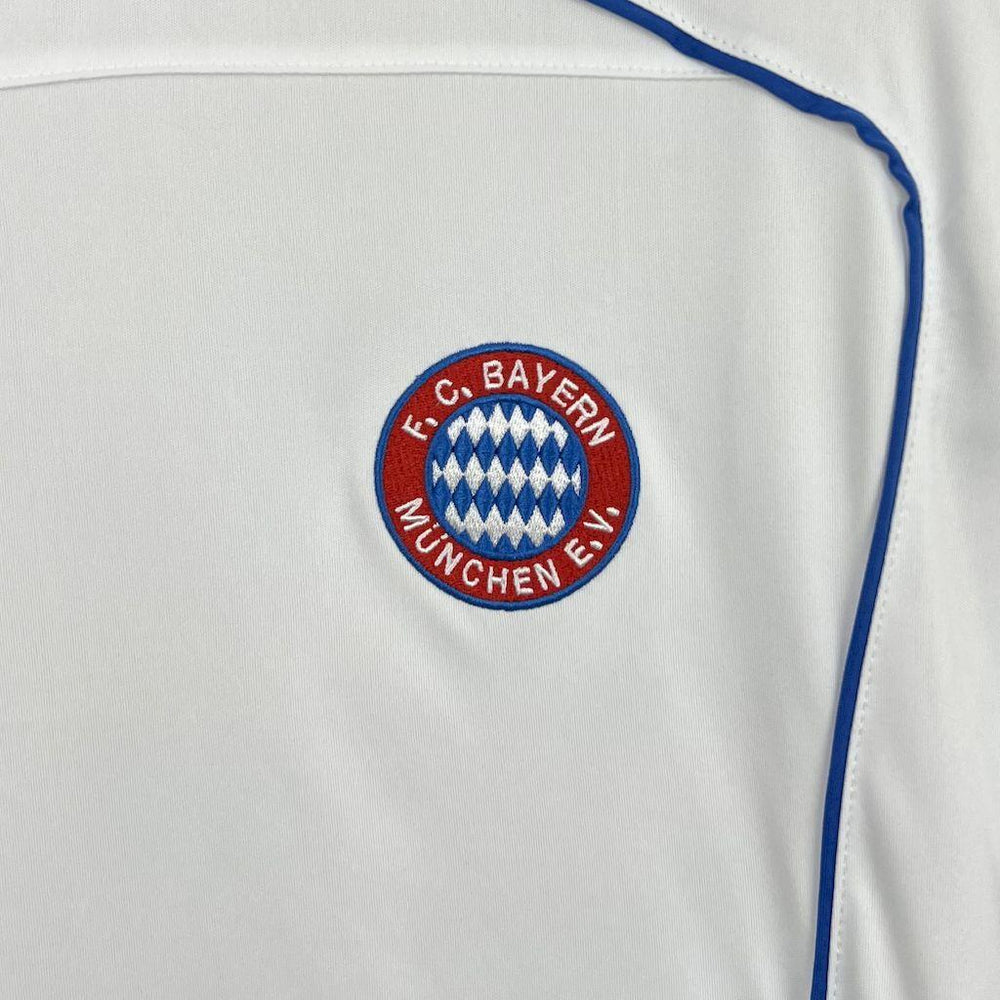 Bayern Munich 2025-26 Leisure Jersey
