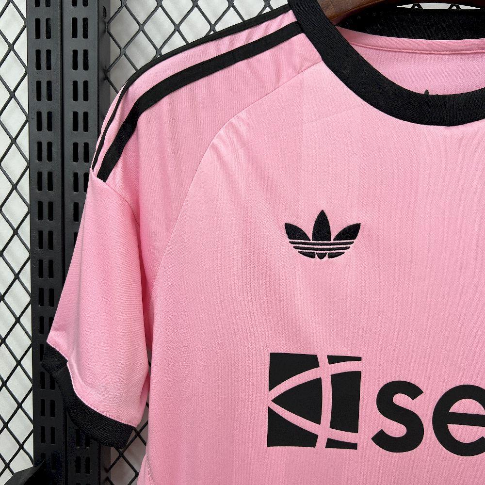 Mens Newcastle United 2025-26 Goalkeeper Jersey