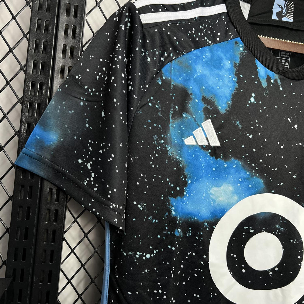 Minnesota United 2023-24 Away Jersey
