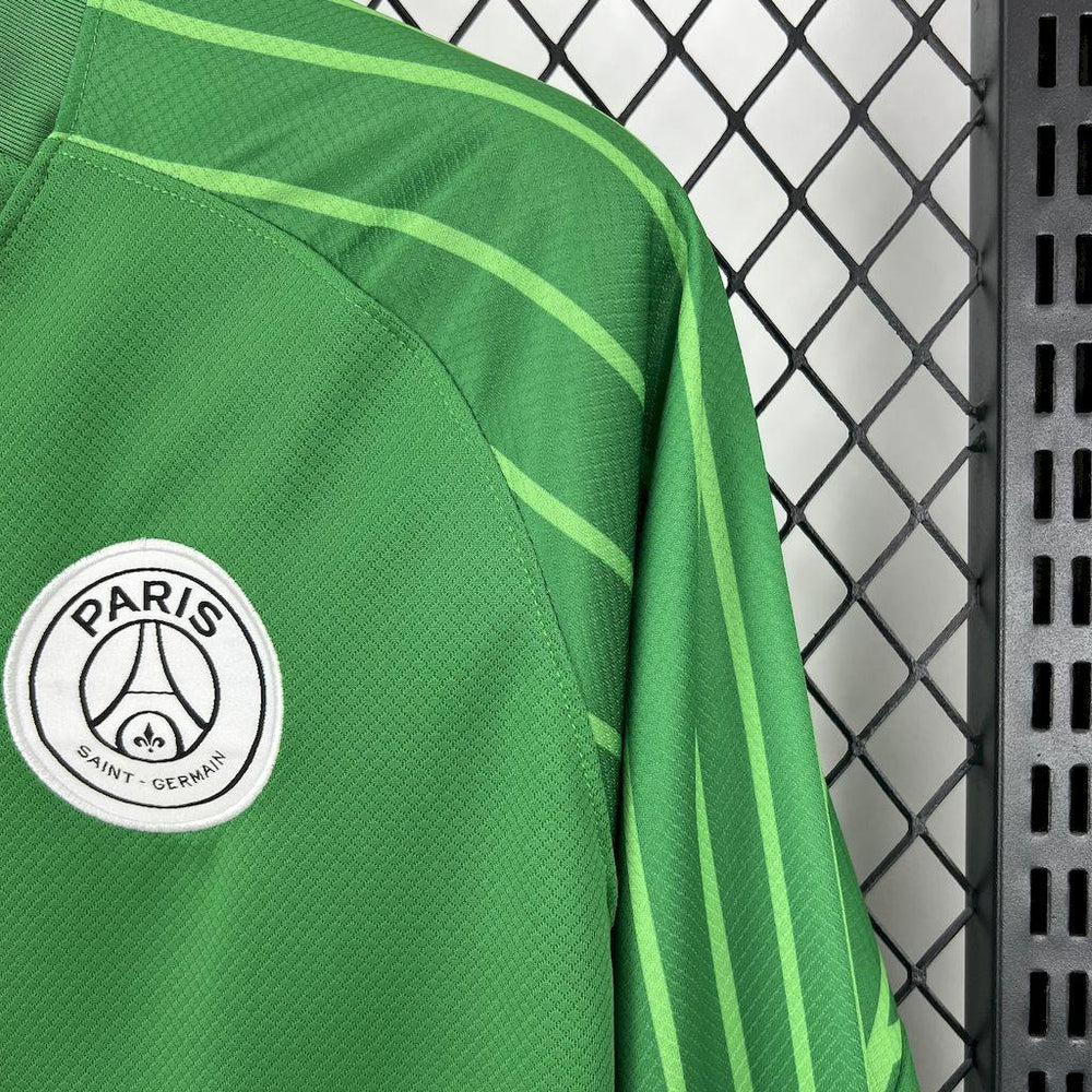 Paris Saint-Germain 2025-26 Green goalkeeper Long Sleeves Jersey