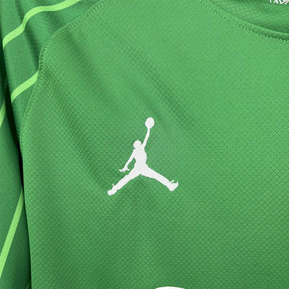 Paris Saint-Germain 2025-26 Green goalkeeper Long Sleeves Jersey
