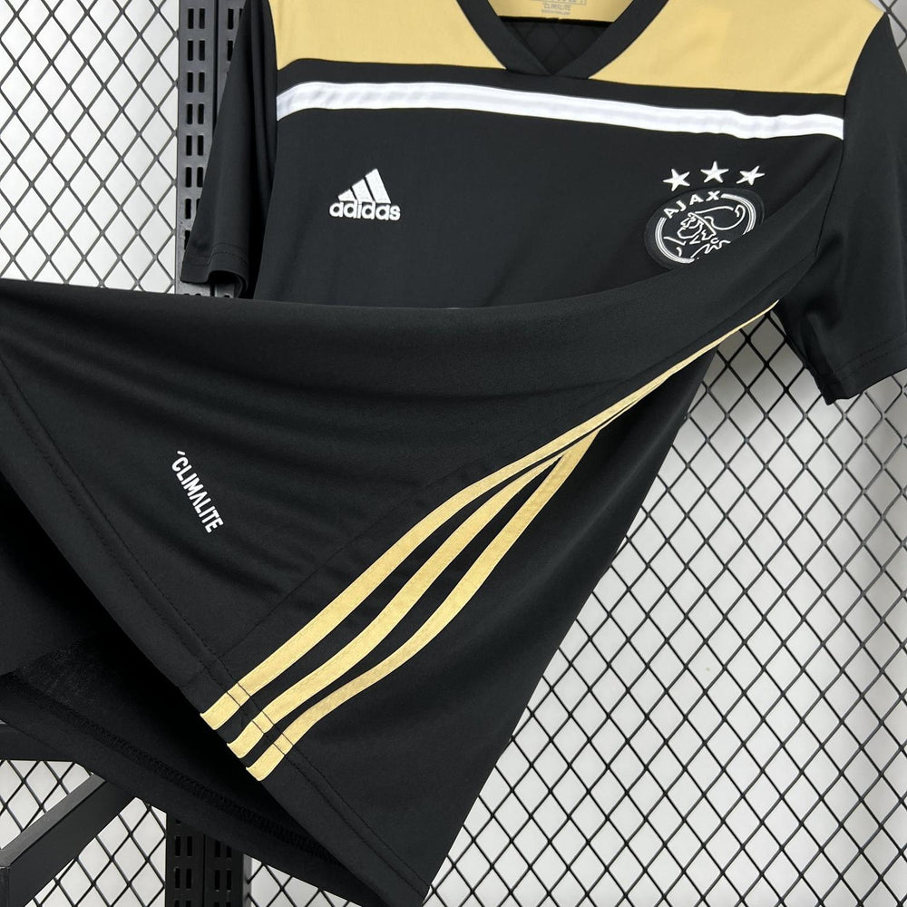 Retro Ajax 2018-19 Away Jersey