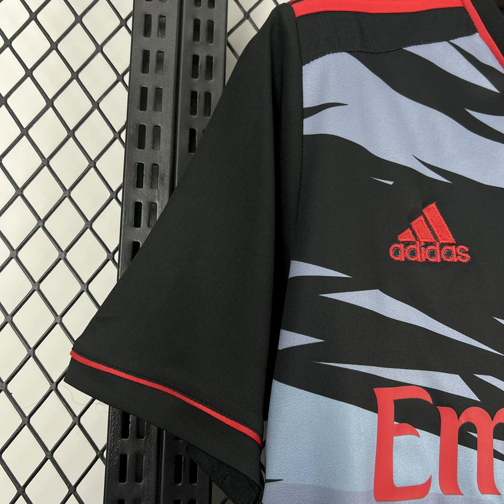 Retro Benfica 2021-22 Third Jersey
