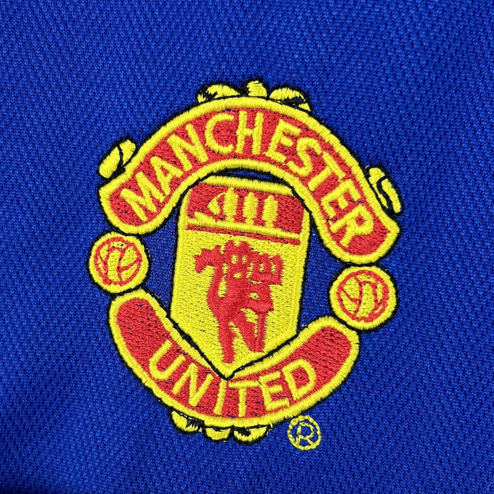 Retro Manchester United 2005-06 Away Jersey