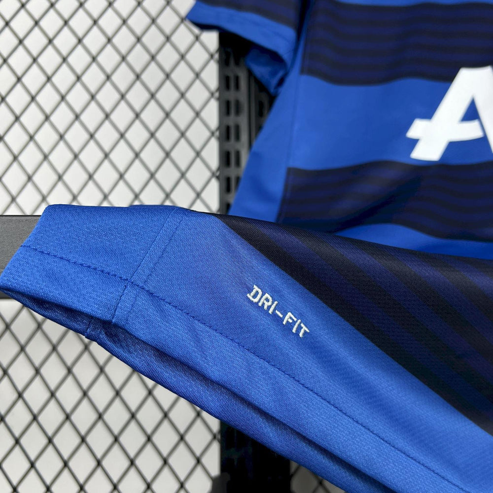 Retro Manchester United 2011-13 Away Jersey
