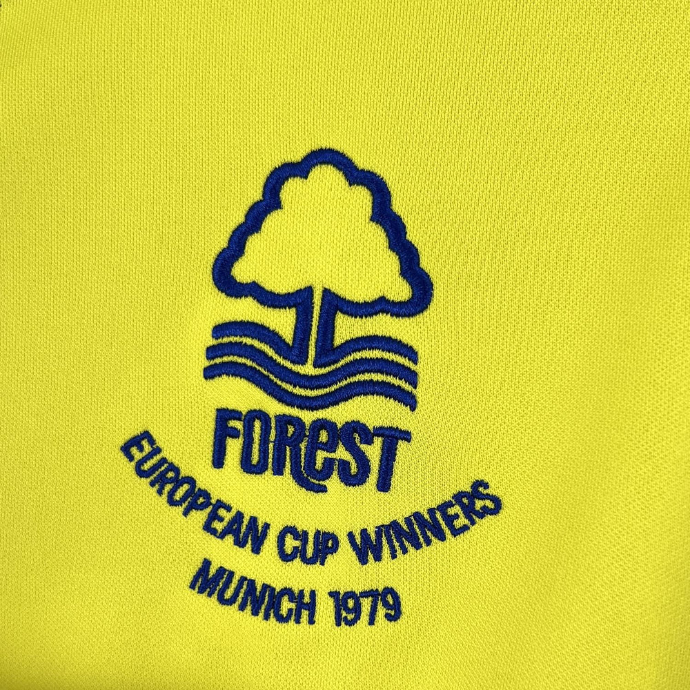 Retro Nottingham Forest 1977-78 Away Jersey