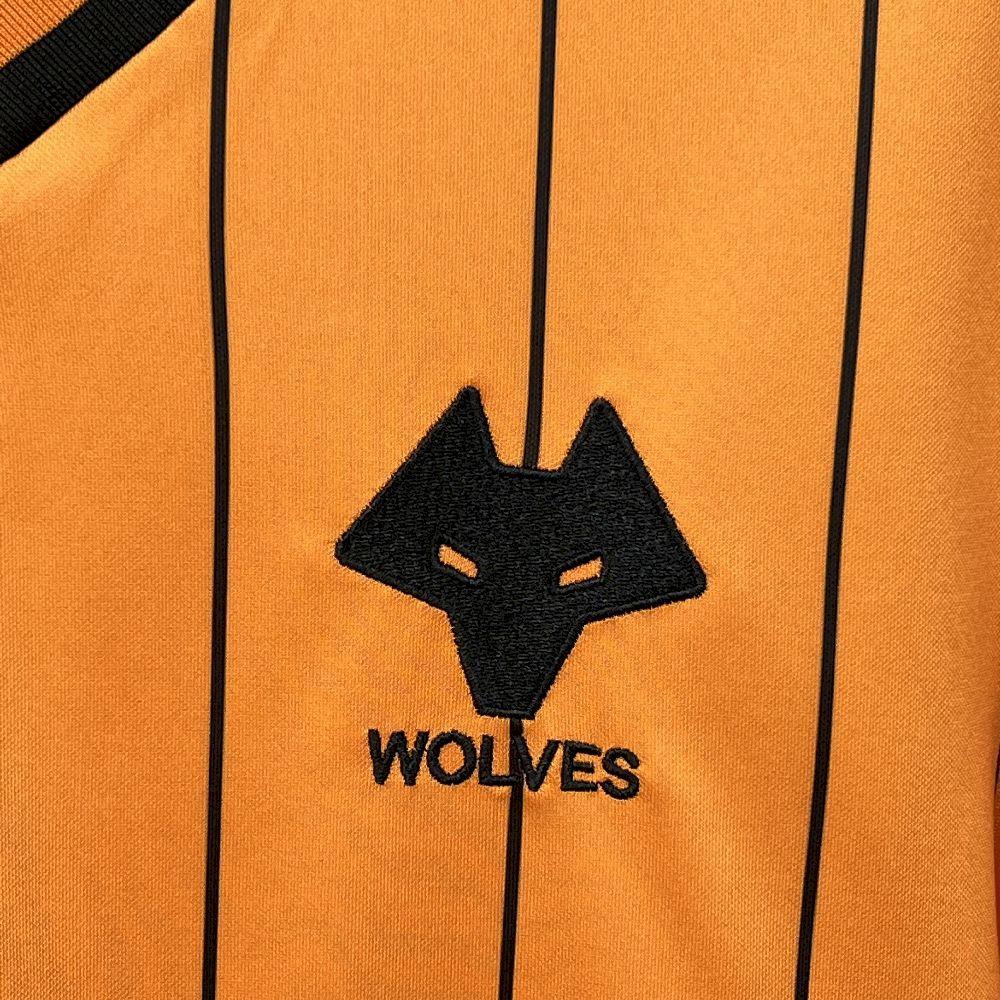Retro Wolves 1985-86 Home Jersey