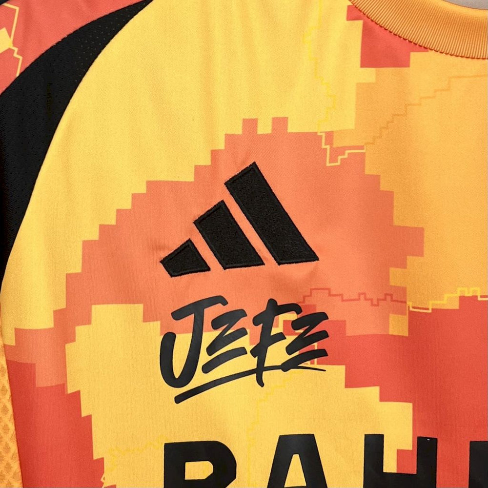 Paris Saint-Germain 2024-25 Third Jersey